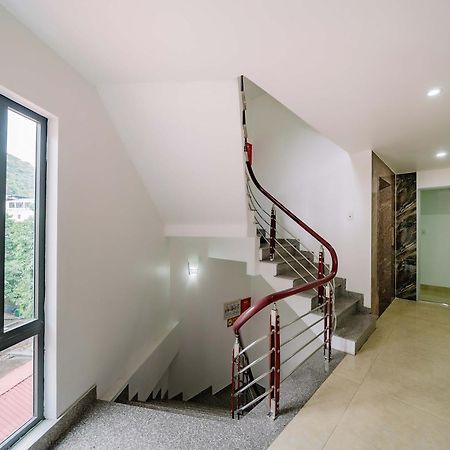 Phuong Dong Hotel Dong Khe Sau Екстериор снимка