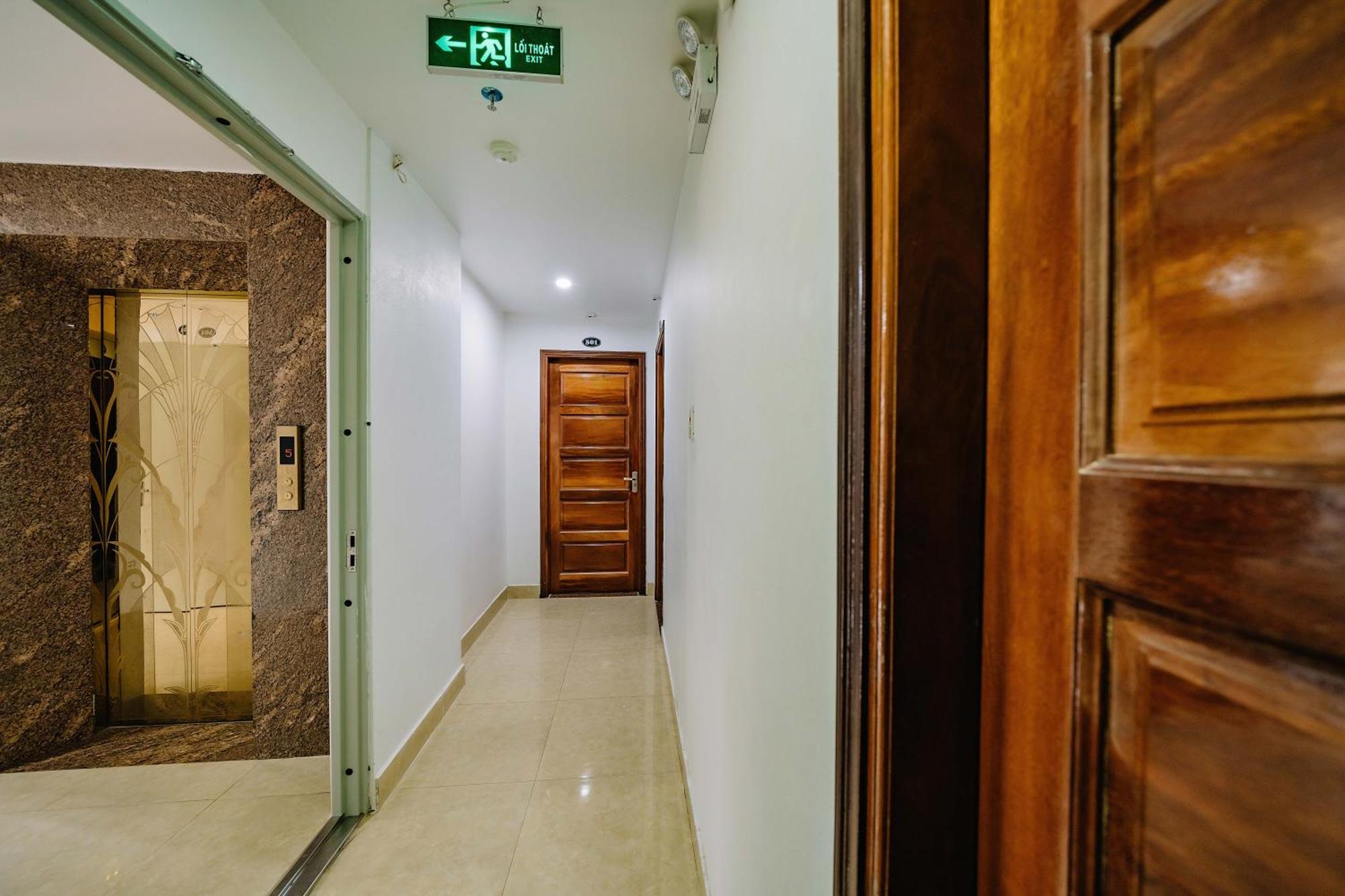 Phuong Dong Hotel Dong Khe Sau Екстериор снимка
