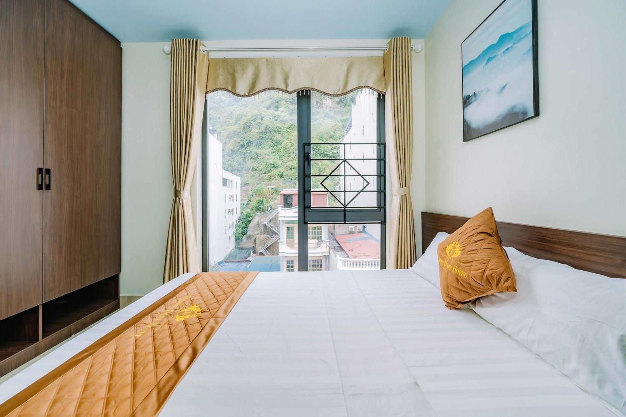 Phuong Dong Hotel Dong Khe Sau Екстериор снимка