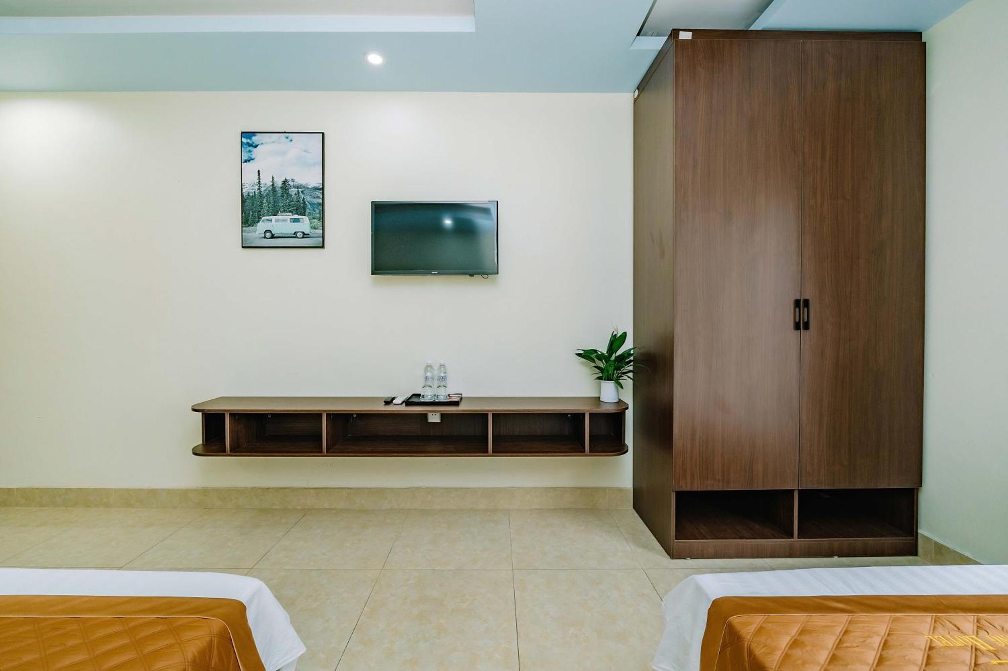 Phuong Dong Hotel Dong Khe Sau Екстериор снимка